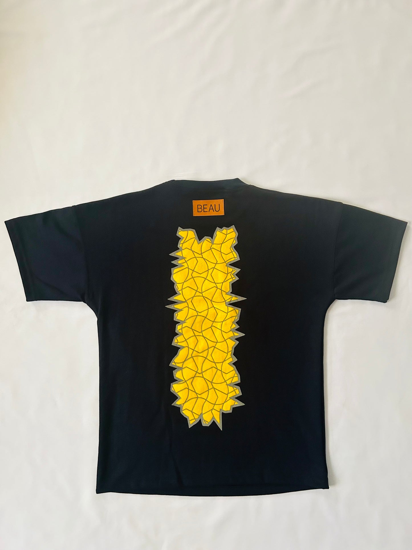 “UNRAVEL” T-Shirt